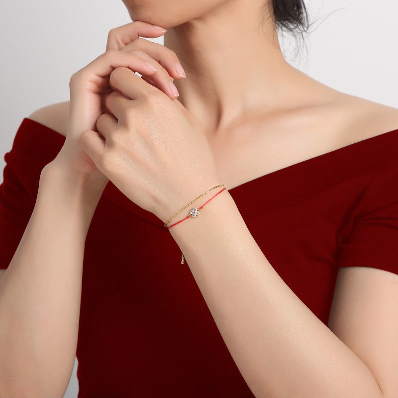 Red String Lucky Clover Bracelet